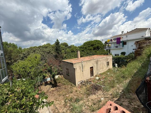 CASA PARA REFORMAR INTEGRAMENTE CON PARCELA DE 447M2