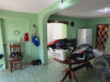 Casa para remodelar en el Centro de Mérida a 2 calles de la Plancha