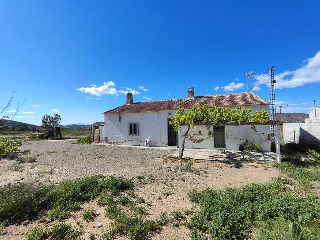Casa para renovar con estabilidad y 25,000 m2 de terreno con. 96m² Torremendo