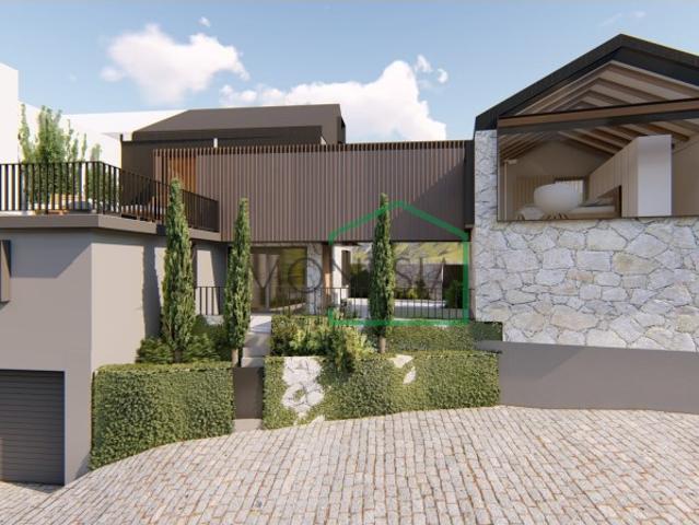Casa para restauro em Lanhelas
