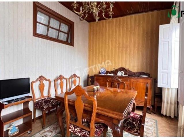 Casa para restaurar en casco urbano de La Estrada