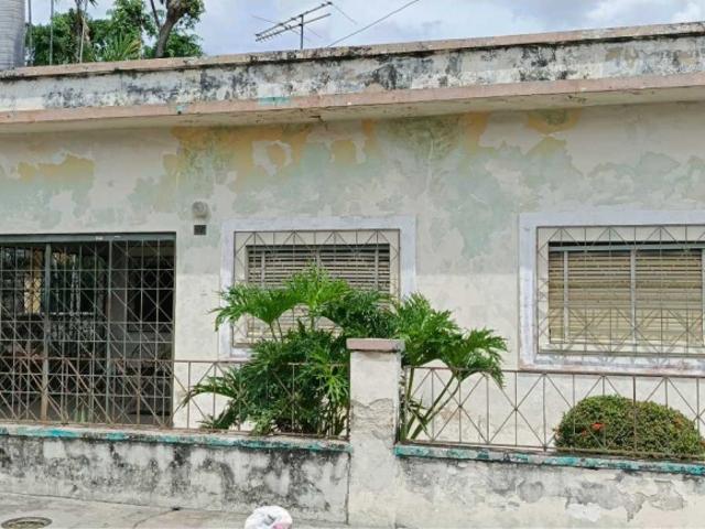 Casa para uso comercial en Av Mariño para remodelar Maracay Aragua