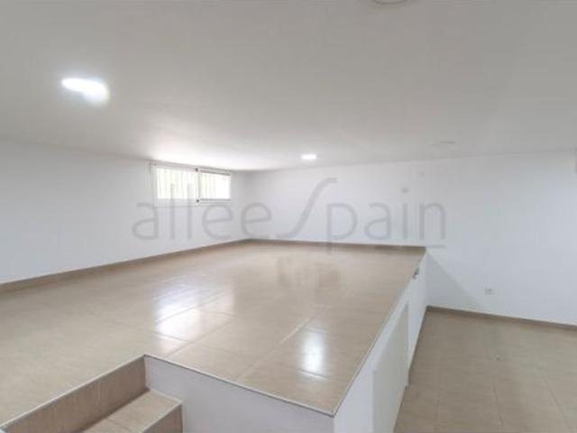 Casa pareada con jardín privado, Orientación Sur