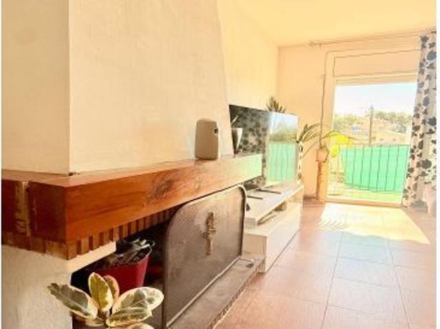 ✨ CASA PAREADA CON JARDÍN PRIVADO EN MAS TRADER, CUBELLES ✨