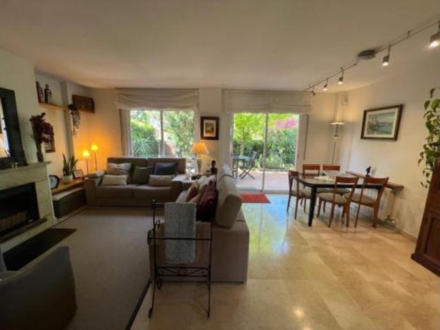 Casa pareada Alquiler Sant Cugat del Vallès, Mira sol
