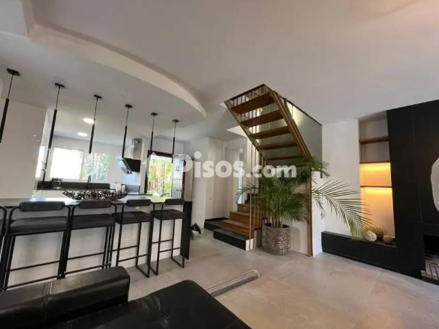 Casa pareada en alquiler en Calle Río Ural