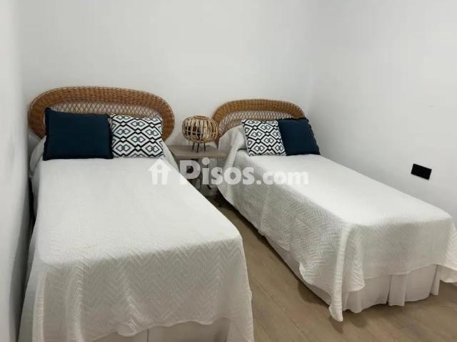 Casa pareada en alquiler en Almayate