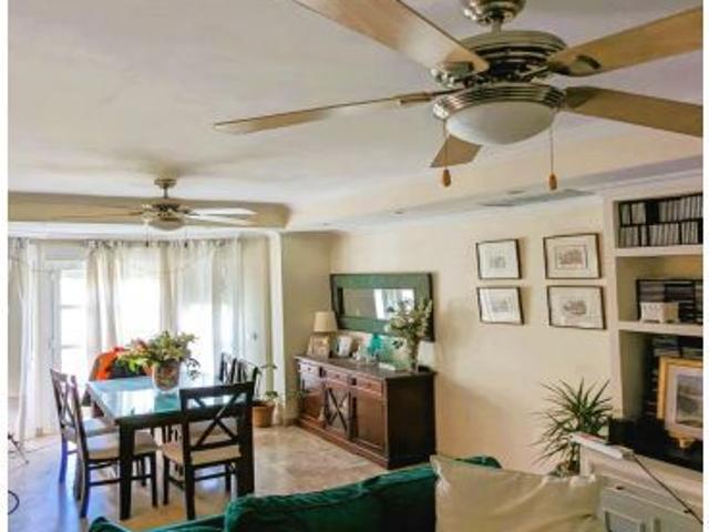 CASA PAREADA EN TOMARES