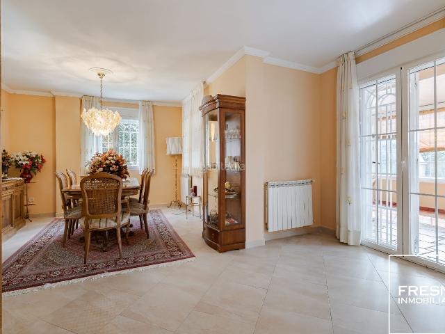 Casa pareada en venta en Cobeña. Casas pareadas.