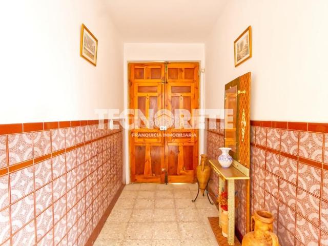Casa pareada en venta en Consuegra. Casa en venta en Consuegra. Casas pareadas.