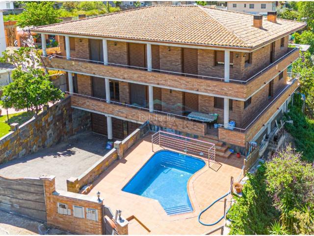 Casa pareada en venta en Corbera de Llobregat. Casa pareada en venta en Corbera de Llobregat. Casas pareadas Corbera de.
