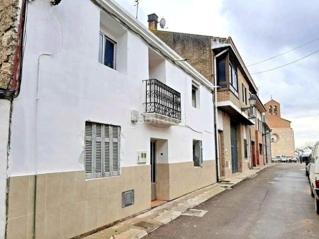 Casa pareada en venta en Cabanillas. Solvia Inmobiliaria Chalet adosado Cabanillas. Casas pareadas.