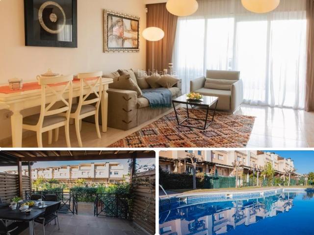 Casa pareada en venta en Calafell, Calafell Platja Costa Dorada. Exclusiva casa adosada de alto standing a pocos metros de la playa en Calafell. Casas pareadas.