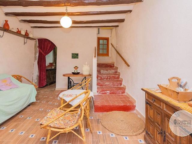 Casa pareada en venta en calle Costa, Castelló de Farfanya, de 161 m² 4 habitaciones por 105.000