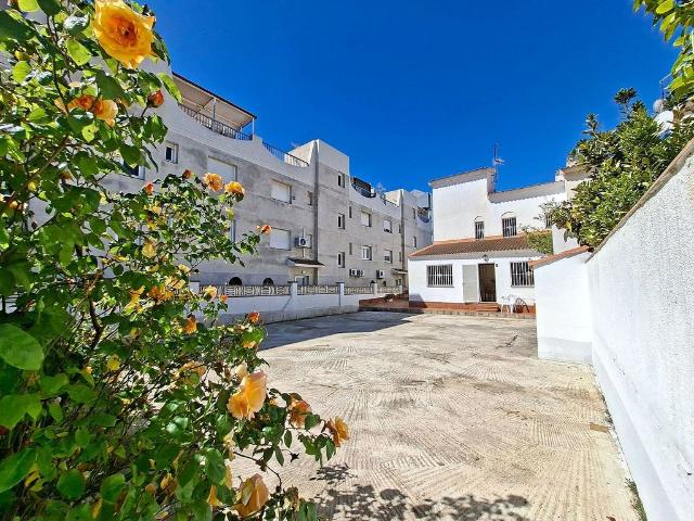 Casa pareada en venta en calle Cunit a Clariana, Cunit, de 175 m² 5 habitaciones por 390.000