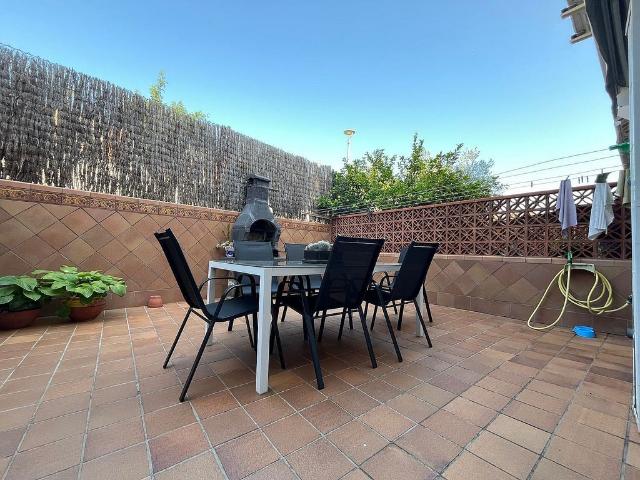 Casa pareada en venta en calle Bonavista, Canovelles, de 170 m² 5 habitaciones por 449.000