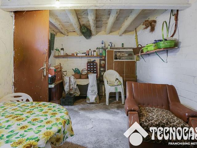 Casa pareada en venta en calle Bergueda del, Terrassa, de 87 m² 3 habitaciones por 239.000