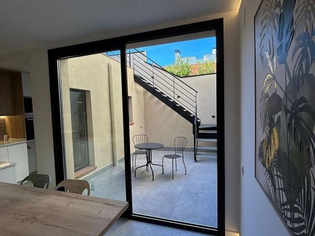 Casa pareada en venta en calle De Calderón de la Barca, Terrassa, de 65 m² 3 habitaciones por 229.900