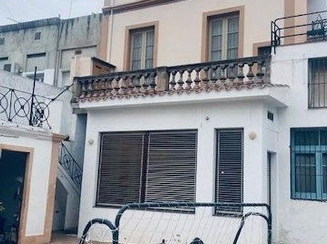 Casa pareada en venta en calle De Mallorca, Malgrat de Mar, de 280 m² 7 habitaciones por 350.000