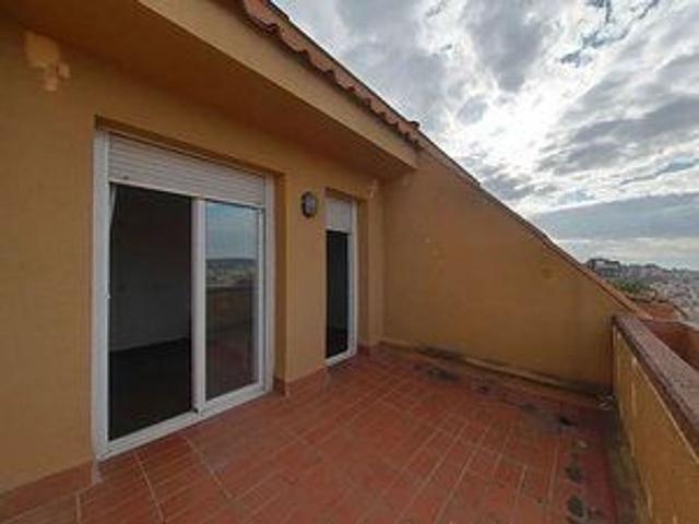 Casa pareada en venta en calle De Ramon Llull, Gavà, de 178 m² 3 habitaciones por 414.000