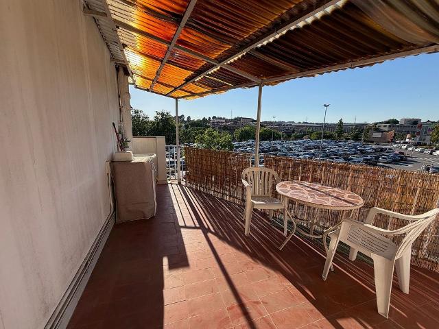 Casa pareada en venta en calle De Terrassa, Rubí, de 105 m² 4 habitaciones por 390.000