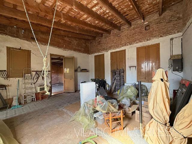 Casa pareada en venta en calle De Zorrilla, Sabadell, de 95 m² 2 habitaciones por 187.000