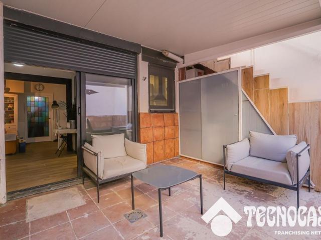 Casa pareada en venta en calle Del Sol, Viladecans, de 60 m² 3 habitaciones por 399.900