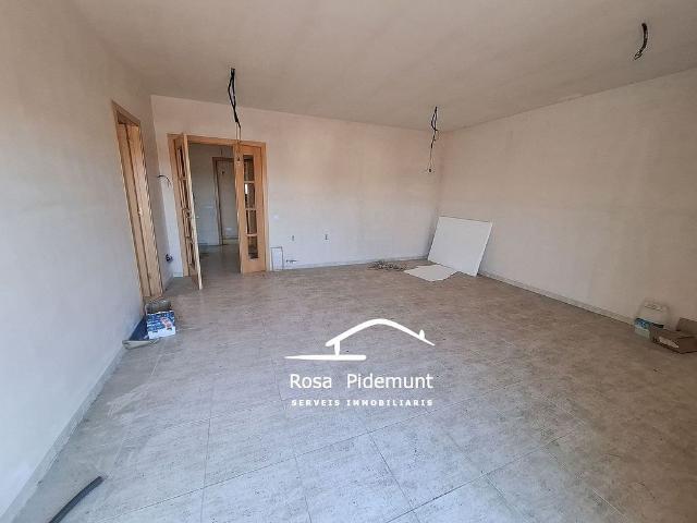 Casa pareada en venta en calle Escarlet, Maçanet de la Selva, de 100 m² 3 habitaciones por 199.000