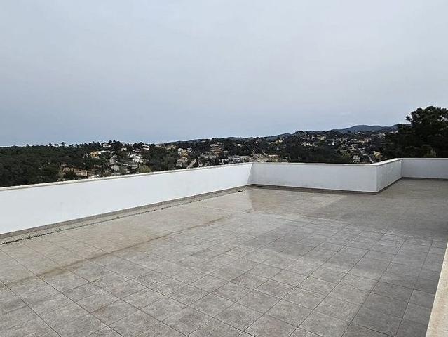 Casa pareada en venta en calle Les Heures, Vidreres, de 296 m² 5 habitaciones por 529.000
