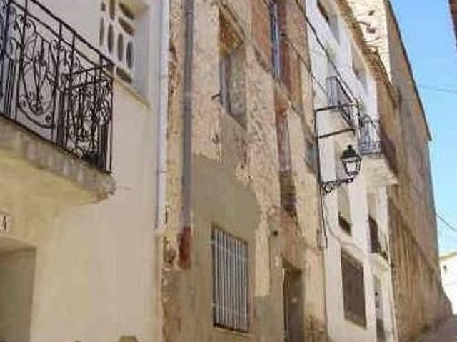 Casa pareada en venta en calle Nou, Alfara de Carles, de 228 m² 3 habitaciones por 16.500