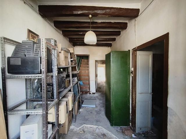 Casa pareada en venta en calle Penedes, Santa Margarida i els Monjos, de 198 m² por 110.000
