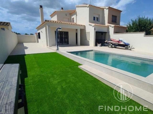 Casa pareada en venta en calle Ramader, Avinyonet de Puigventós, de 180 m² 4 habitaciones por 410.000