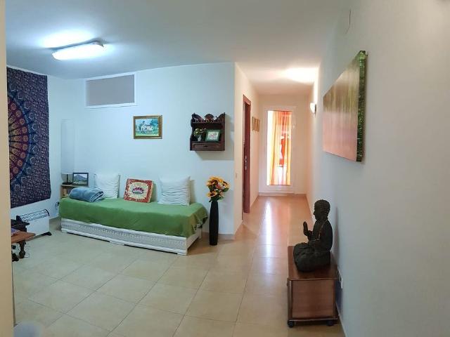Casa pareada en venta en calle Rey En Jaume, Cardedeu, de 250 m² 3 habitaciones por 500.000