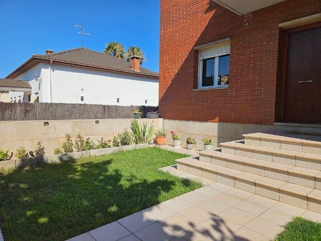 Casa pareada en venta en calle Rescat del, Salou, de 189 m² 4 habitaciones por 478.000