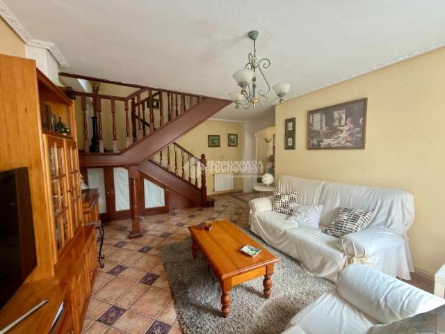 Casa pareada en venta en Camargo, Maliaño. Casa en venta en Camargo. Casas pareadas.