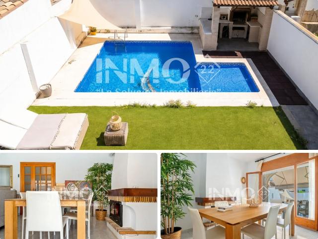 Casa pareada en venta en Cambrils, Cambrils Mediterrani Costa Dorada. CASA PAREADA CON PISCINA PRIVADA EN MEDITERRANEO CAMBRILS. Casas pareadas.