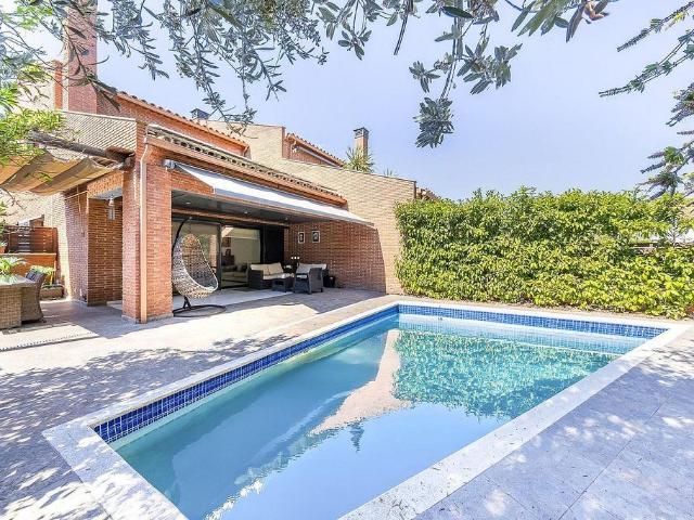 Casa pareada en venta en Cambrils, de 264 m² 5 habitaciones por 690.000