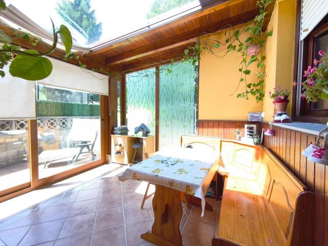 Casa pareada en venta en Castañeda. Chalet pareado en Socobio Castañeda. Casas pareadas.