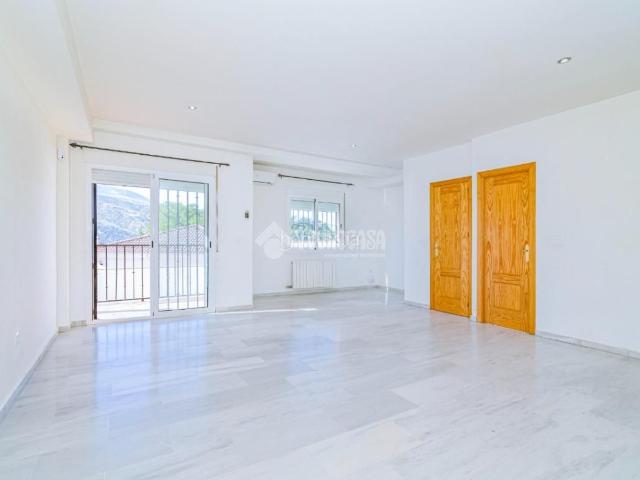 Casa pareada en venta en Cenes de la Vega. Casa en venta en Cenes de la vega. Casas pareadas Cenes de la.
