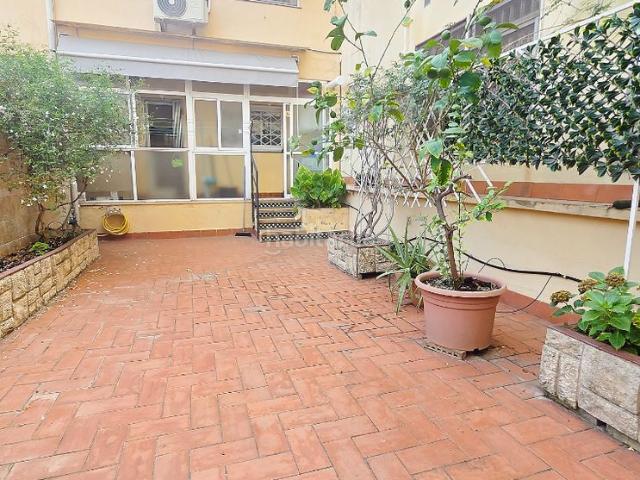 Casa pareada en venta en Cerdanyola del Vallès, Catalunya Fontetes. CHALET APAREADO DE 176 M2 EN ZONA JUZGADOS. Casas pareadas Cerdanyola del.