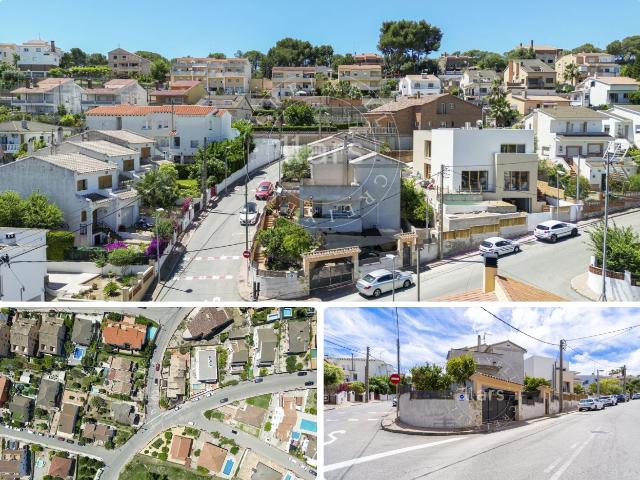 Casa pareada en venta en Creixell Costa Dorada. Casa Pareada en Creixell: Espacio y Confort para Toda la Familia?. Casas pareadas.