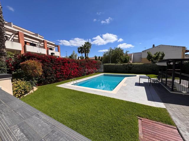 Casa pareada en venta en Cubelles, Santa Maria l´Eixample Sud Sumella. Casas pareadas.