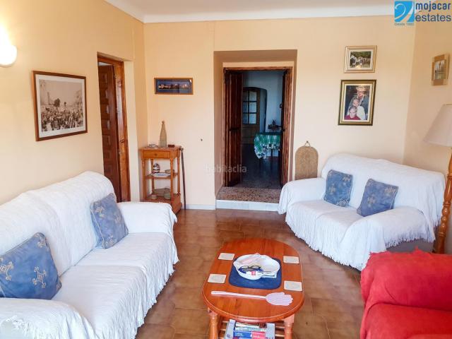 Casa pareada en venta en Cuevas del Almanzora, Cuevas del Almanzora Pueblo. Casa Cueva en venta en Cuevas del Almanzora en Almería, Andalucía con un gran solarium y a sólo 9 kilómetros de la playa de.