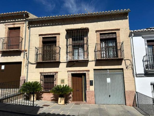 Casa pareada en venta en Antequera, Casco Histórico. Casa en venta en Antequera. Casas pareadas.