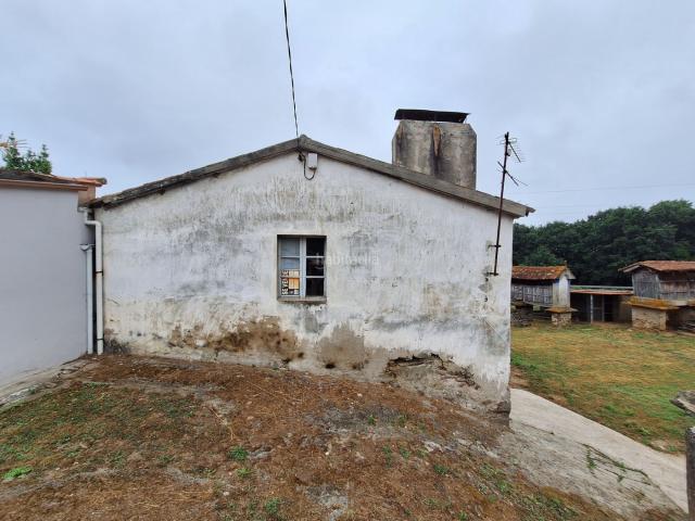 Casa pareada en venta en Abegondo. Casa de Piedra en venta en el centro de Abegondo. Casas pareadas.