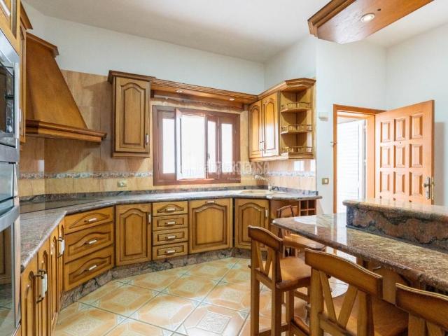 Casa pareada en venta en Adeje, Casco Urbano. Casa en venta en Adeje. Casas pareadas.