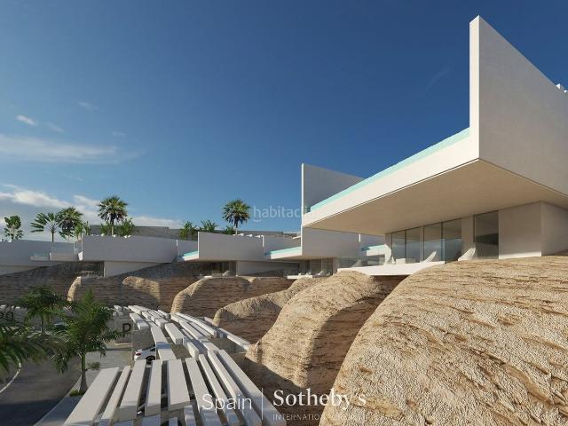 Casa pareada en venta en Adeje, Torviscas Centro y Alto. Exclusivas villas de lujo Siam Blue. Casas pareadas.
