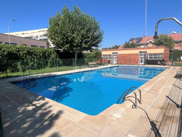 Casa pareada en venta en Alcalá de Henares, Ensanche. Casa en venta en Alcalá de henares. Casas pareadas Alcalá de.