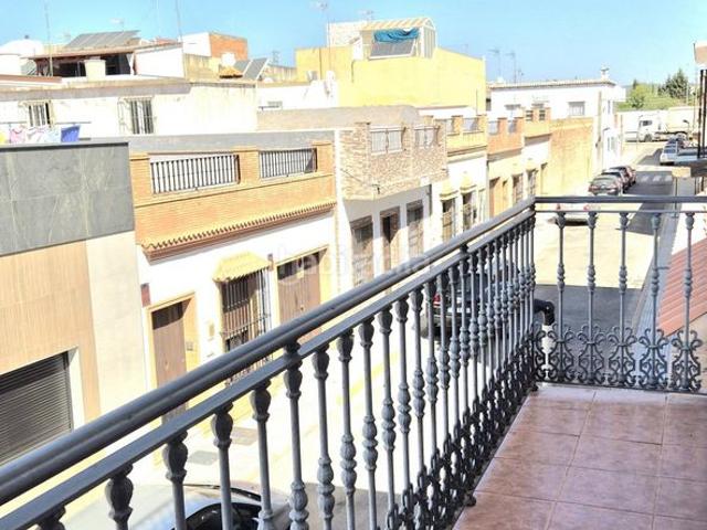 Casa pareada en venta en Alcolea del Río. Casa. Casas pareadas Alcolea del.