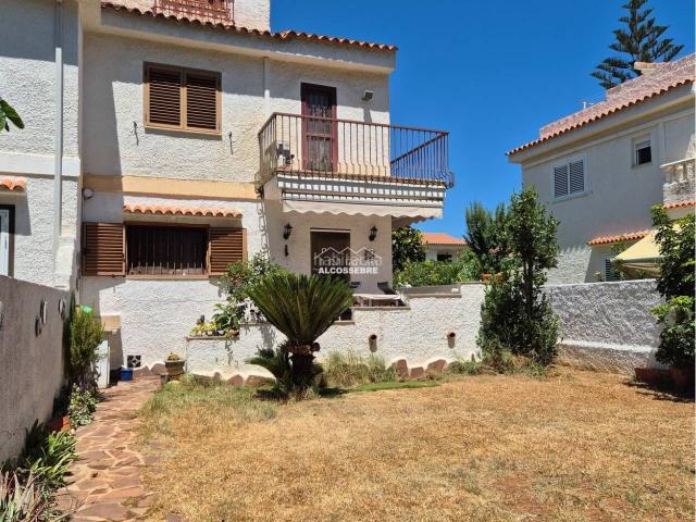 Casa pareada en venta en Alcossebre. Casa pareada en la zona de Tres Playas. Casas pareadas.